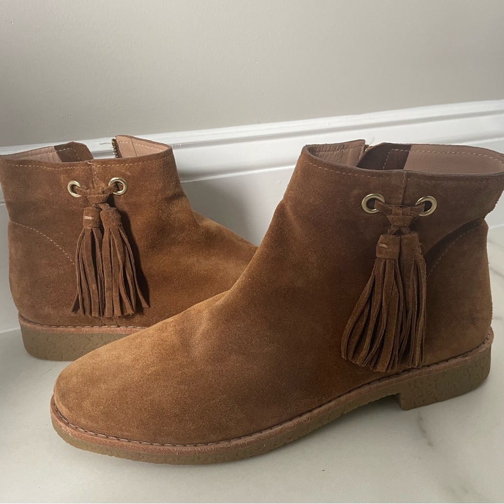 Kate spade booties with tassels